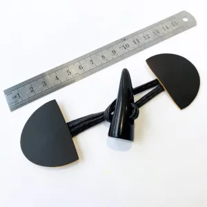 50mm Brown 2hole Horn Leather Toggle