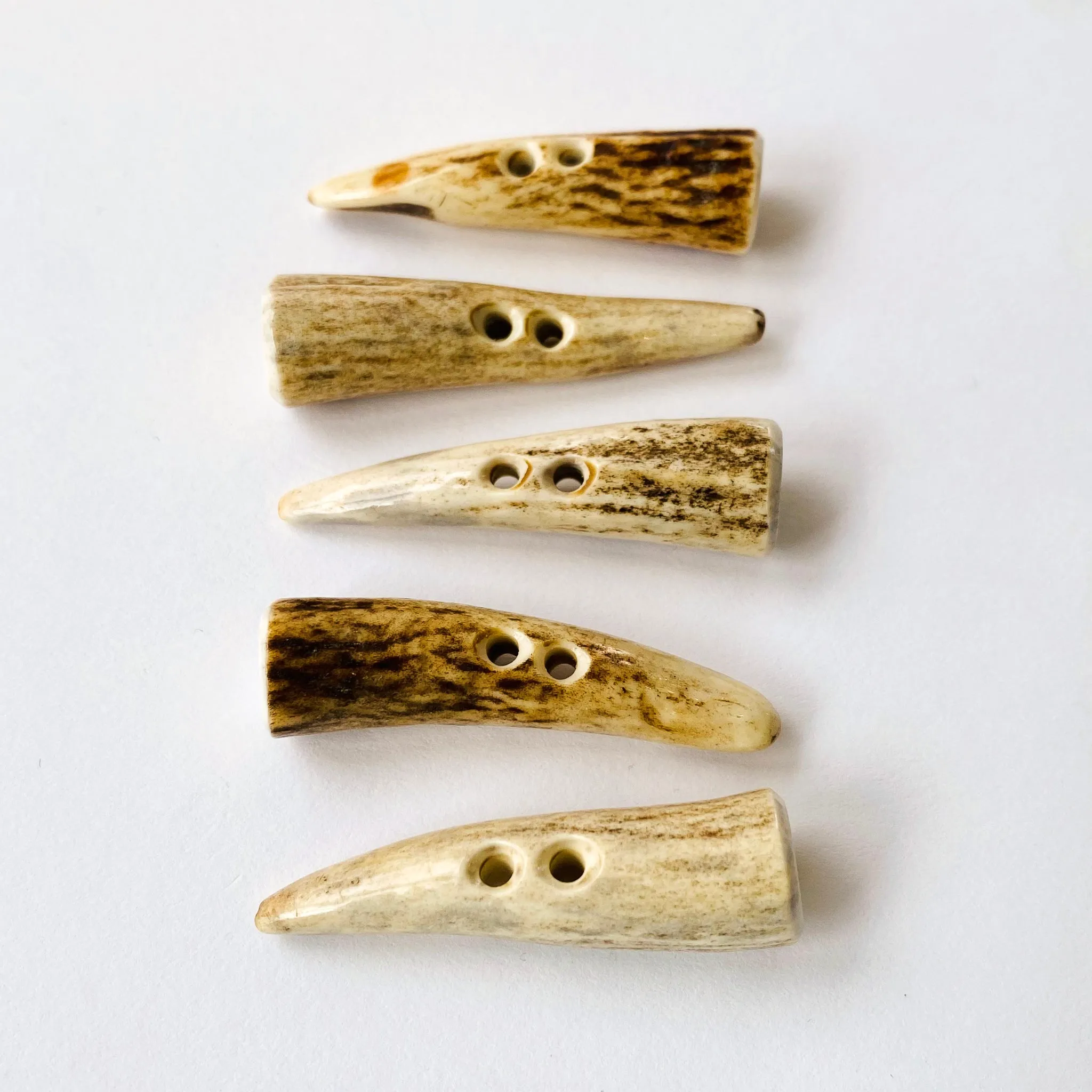 50mm Stag Horn 2 hole Toggle Tips