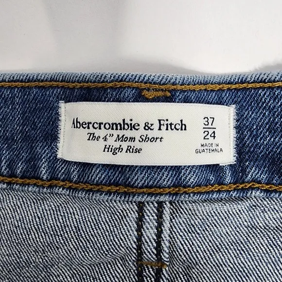 Abercrombie &amp; Fitch Shorts Women's 37/24 4&quot; Mom High Rise Denim Short NWT