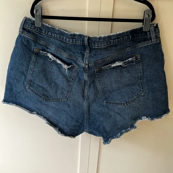 Abercrombie‎ &amp; Fitch The Mom Short High Rise Curve Love Jean Shorts Size 20