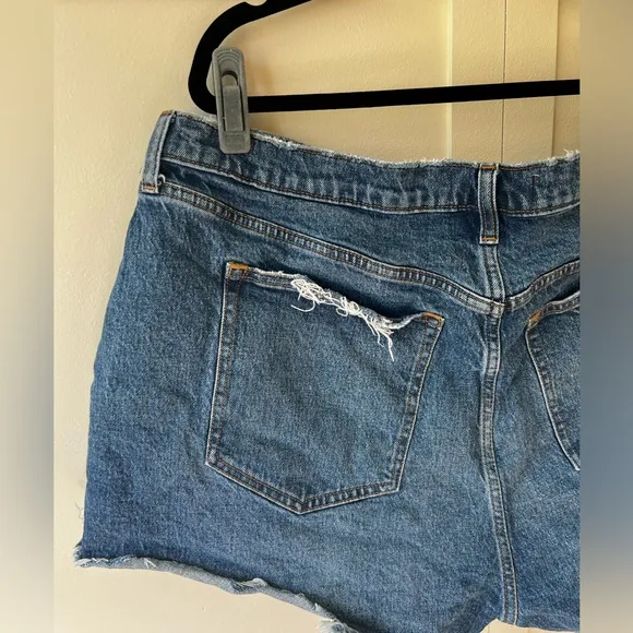 Abercrombie‎ &amp; Fitch The Mom Short High Rise Curve Love Jean Shorts Size 20