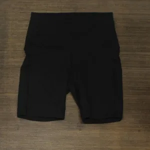 All in Motion Women's Contour Curvy High-Rise Shorts 7" 77287585 Black S