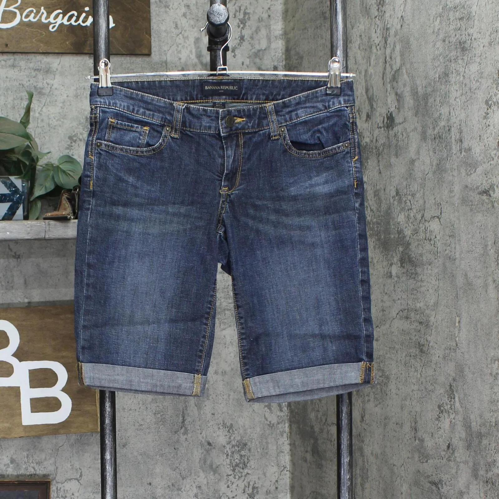 American Eagle Womens Rolled Cuff Bermuda Jean Denim Shorts Dark Blue 4