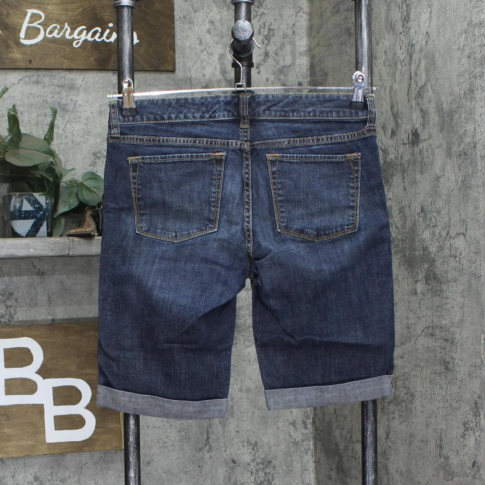 American Eagle Womens Rolled Cuff Bermuda Jean Denim Shorts Dark Blue 4