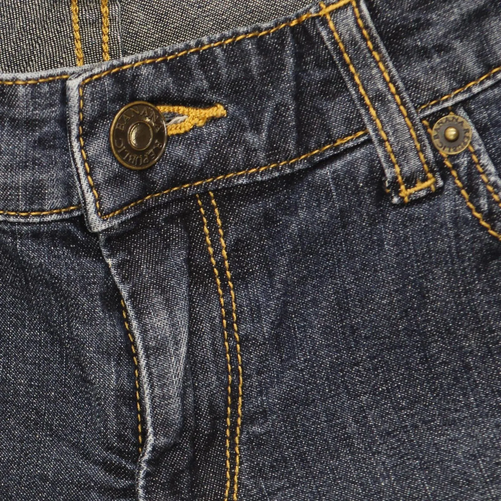 American Eagle Womens Rolled Cuff Bermuda Jean Denim Shorts Dark Blue 4