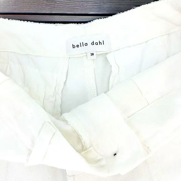 BELLA‎ DAHL NWT SEDONA ROLLED CUFF SHORTS IN WHITE- size 28