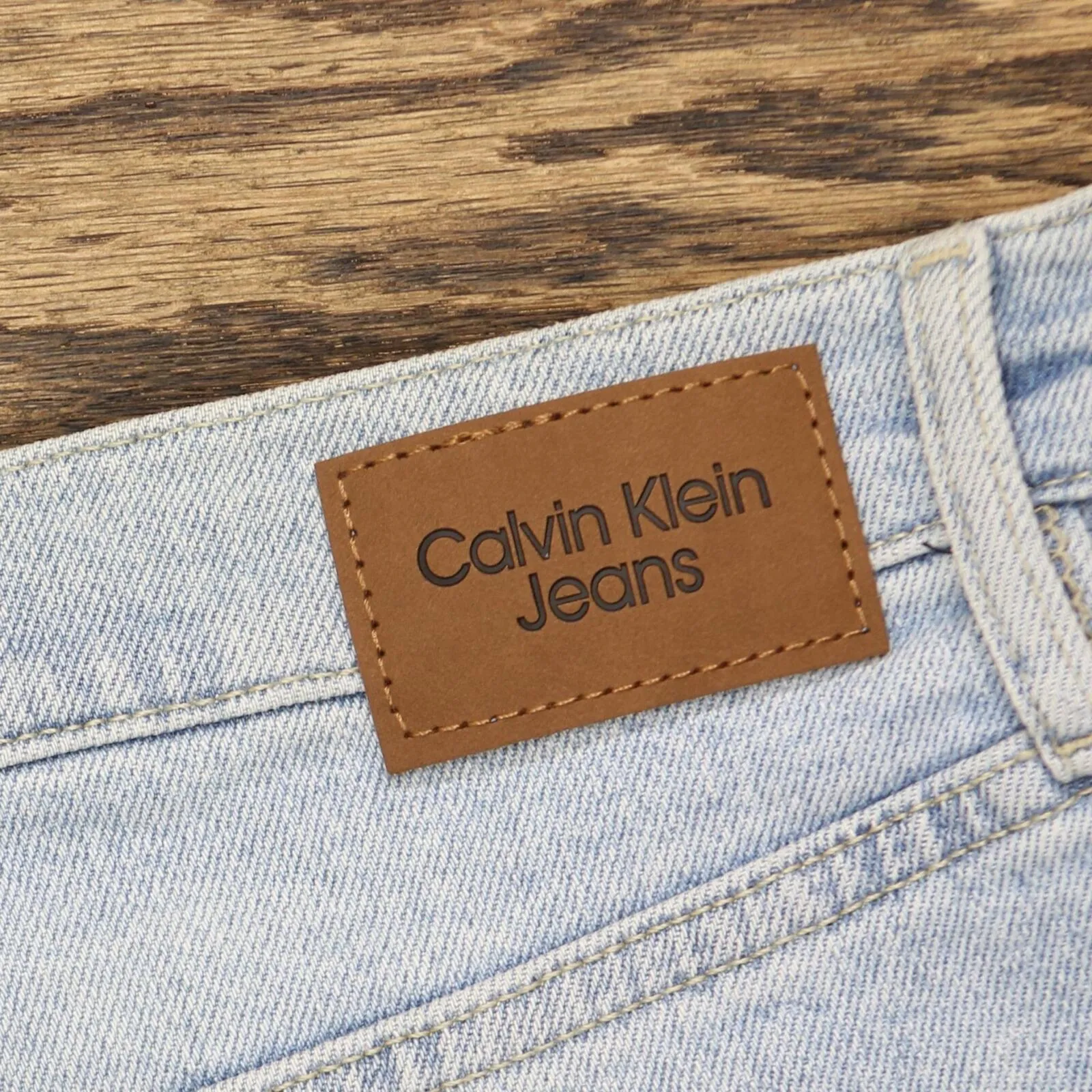 Calvin Klein Womens Denim Jean Shorts  5 1/2" Inseam 1751595 Light Blue 10