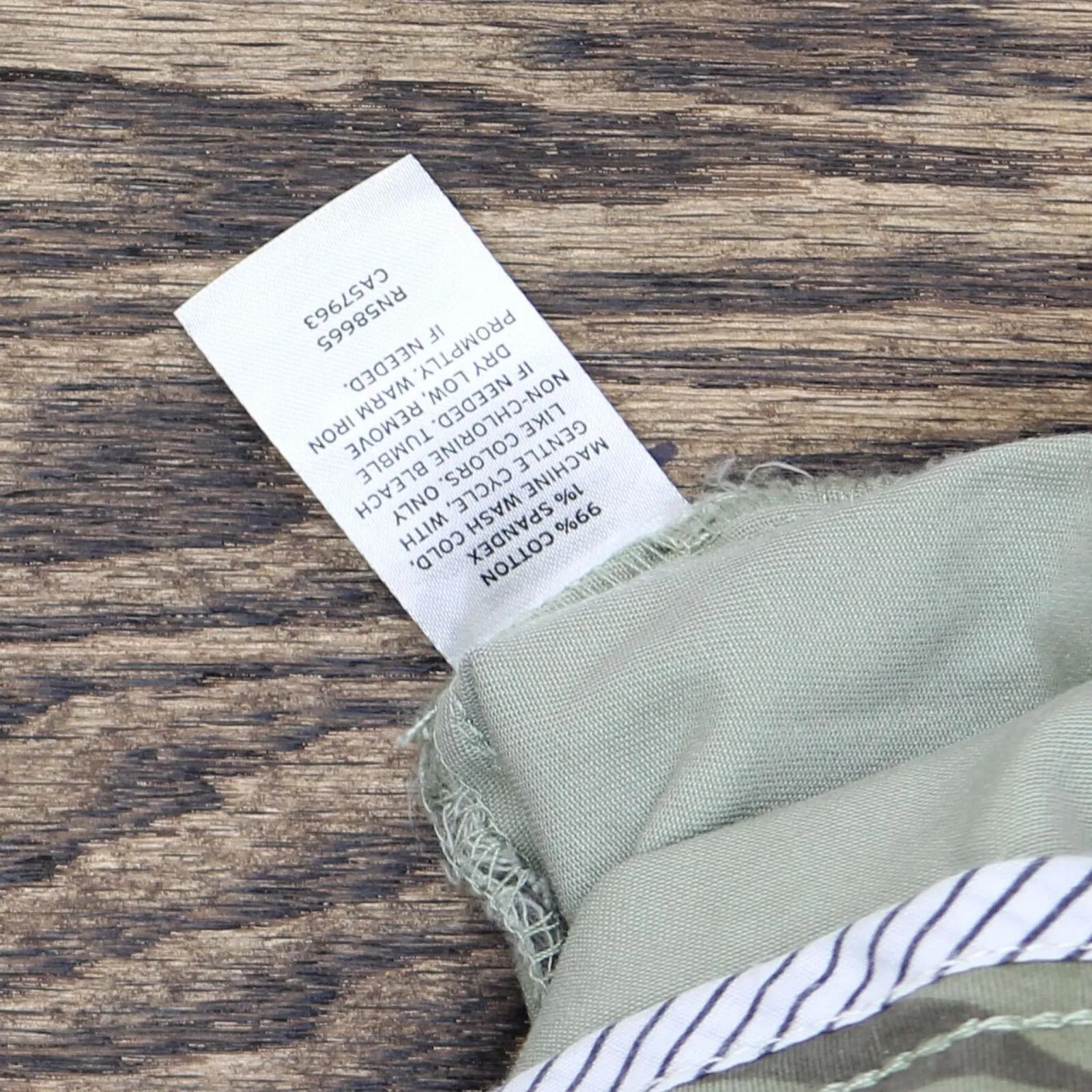 Caslon Women's Camo Rolled Cuff Twill Shorts