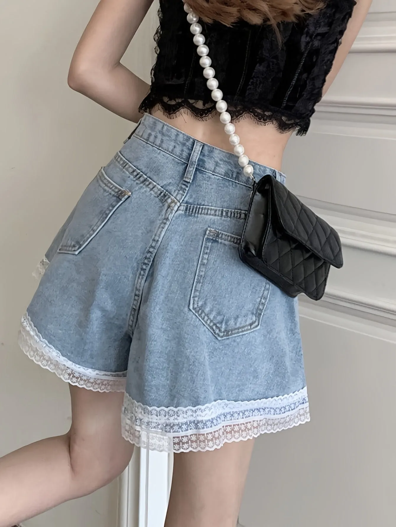 Chic Womens Denim Shorts with Delicate Lace Trim - Eye-Catching Contrast Design, Super-Flattering Wide Leg Cut - Perfect Summer Fashion Staple, Versatile Style