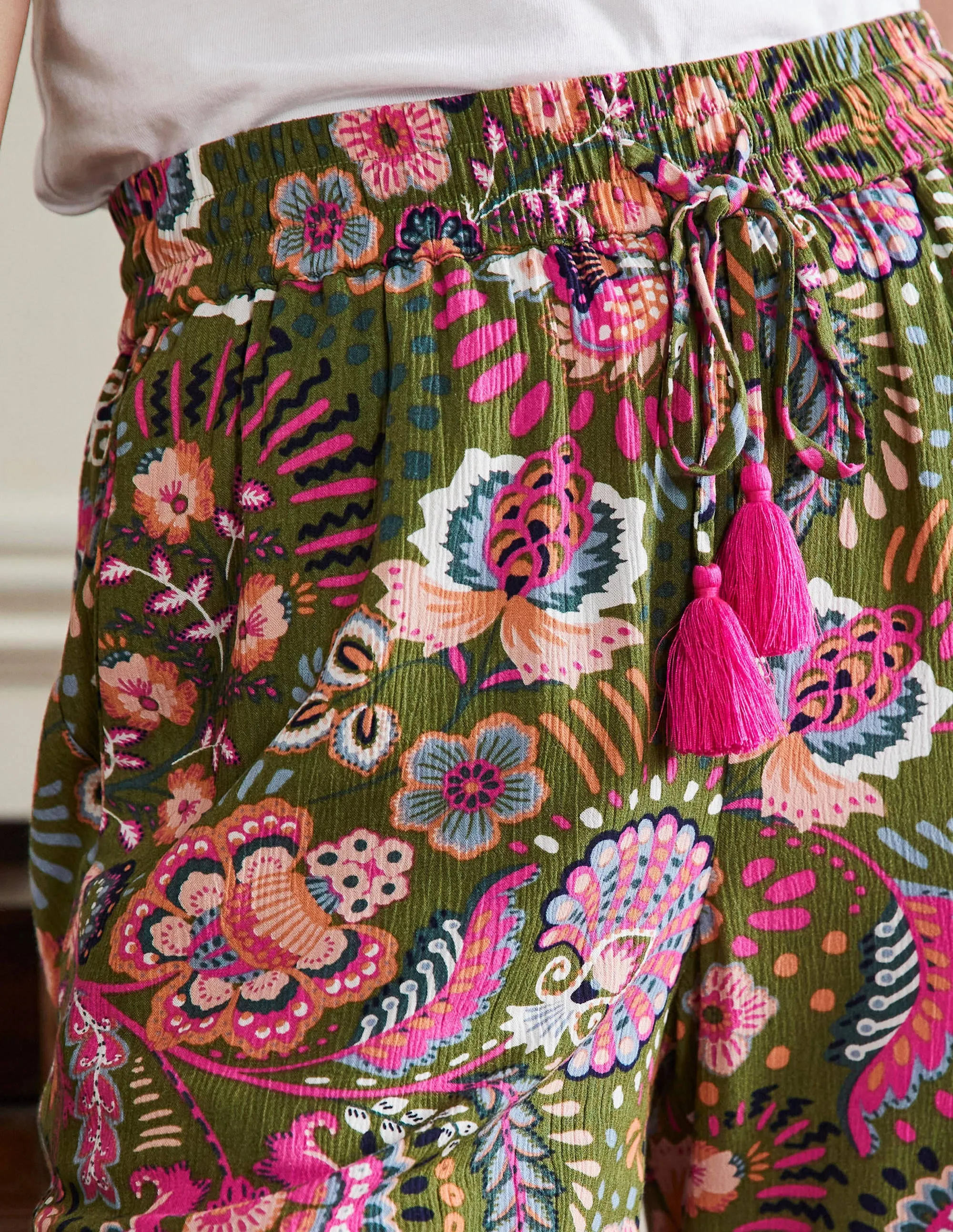Crinkle Tapered Trousers-Pea, Decorative Meadow