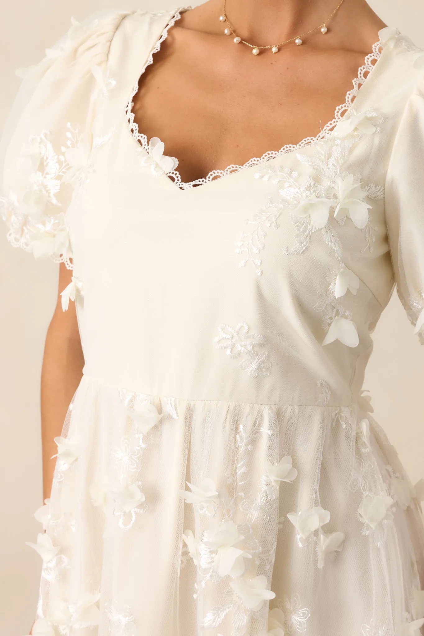 Daffodils & Daydreams Ivory Floral Puff Sleeve Maxi Dress