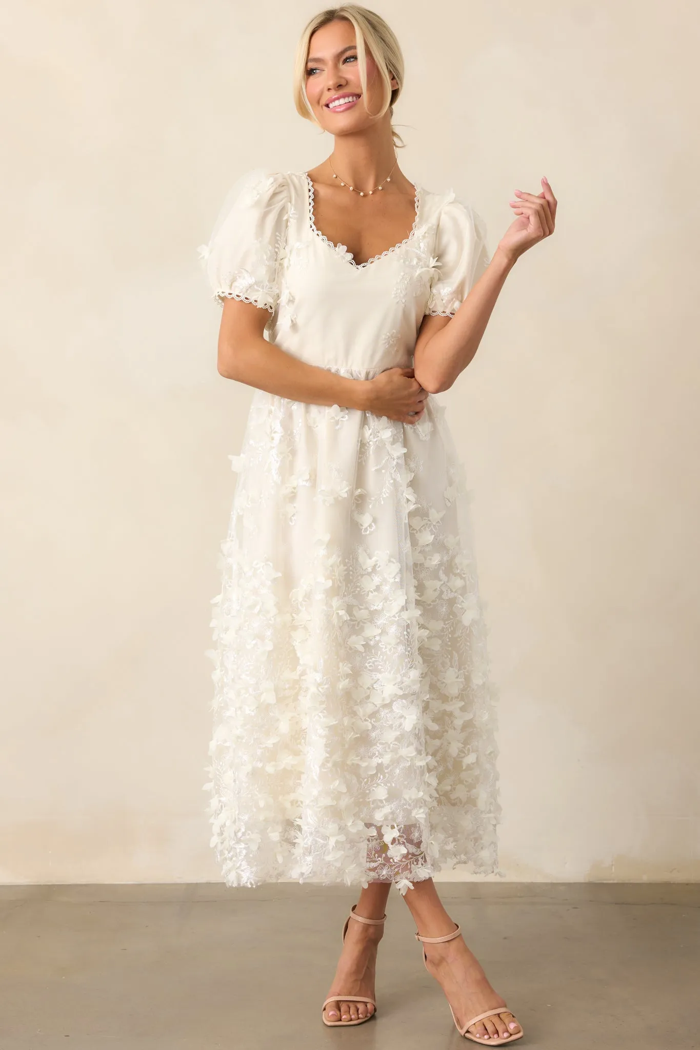 Daffodils & Daydreams Ivory Floral Puff Sleeve Maxi Dress