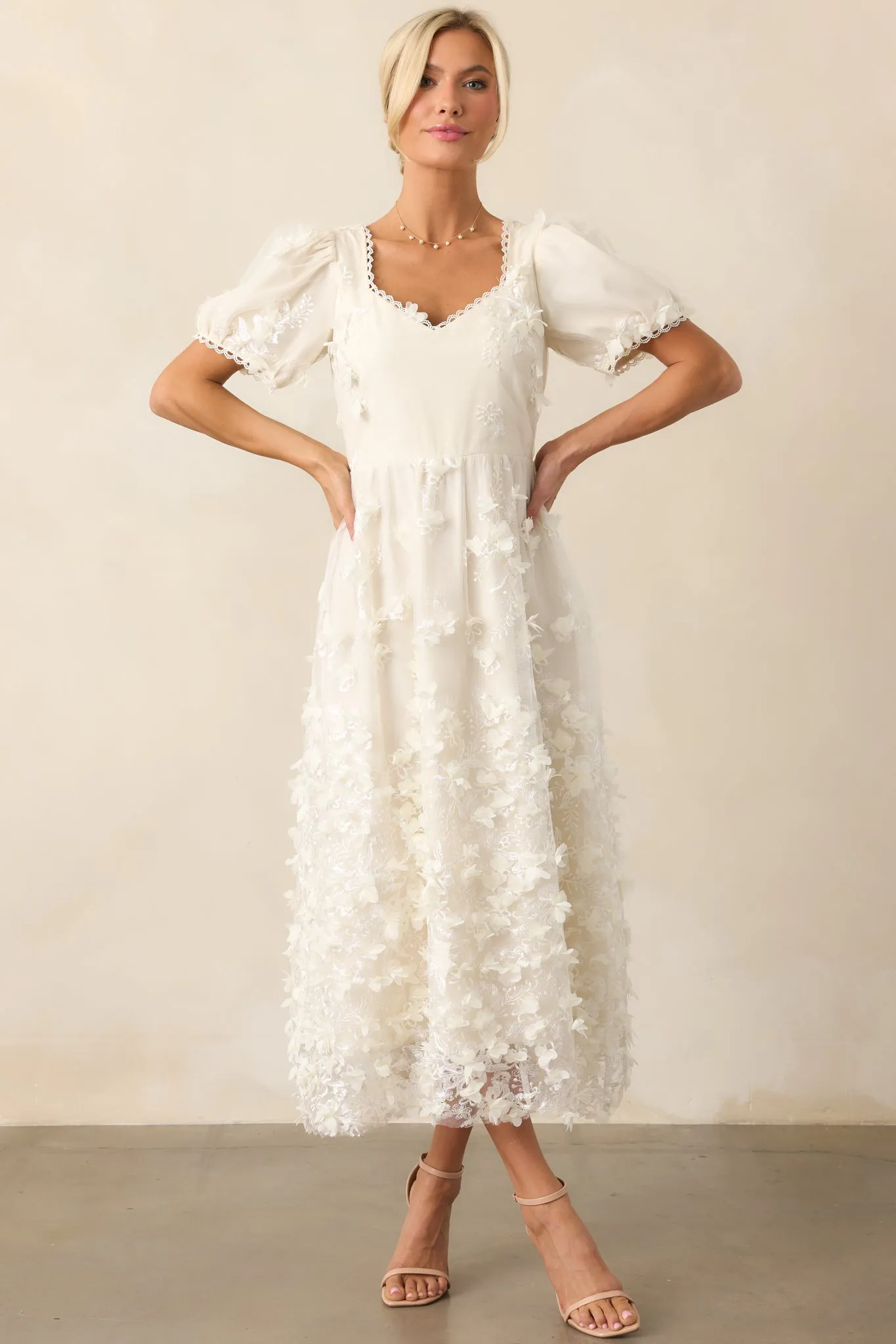 Daffodils & Daydreams Ivory Floral Puff Sleeve Maxi Dress