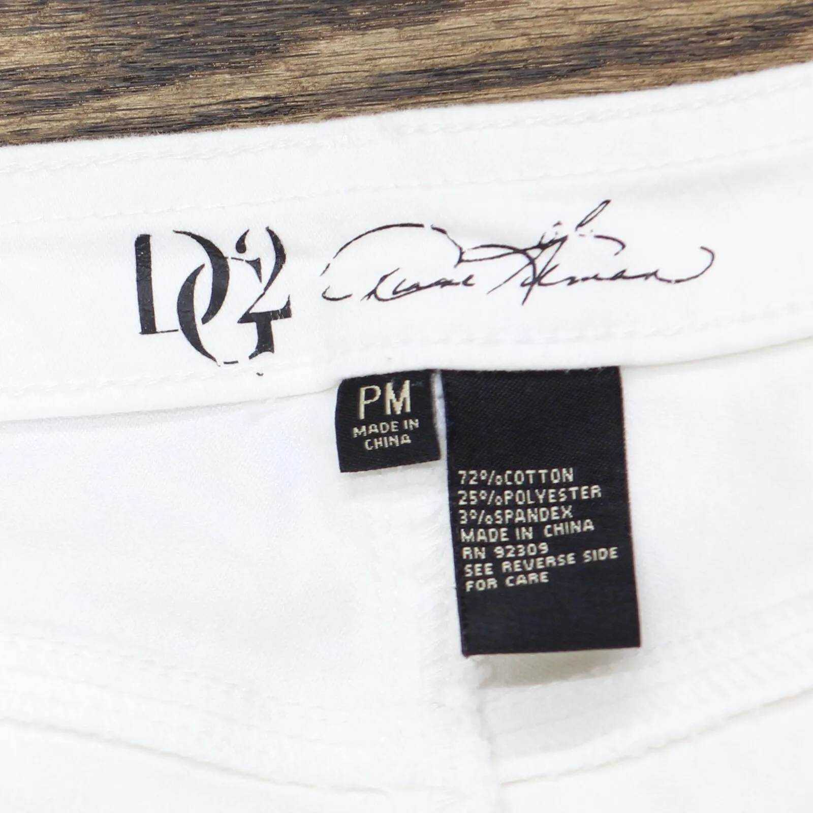 DG2 by Diane Gilman Womens Denim Bermuda Jean Shorts 1679165e09d54f White PM