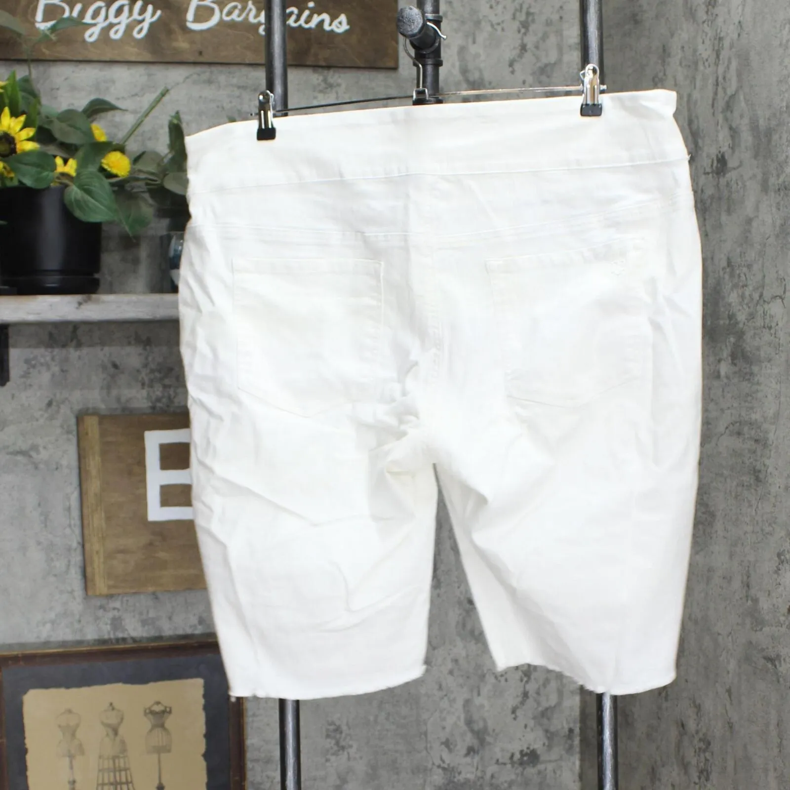 DG2 by Diane Gilman Womens Plus Size Denim Bermuda Shorts White 2X