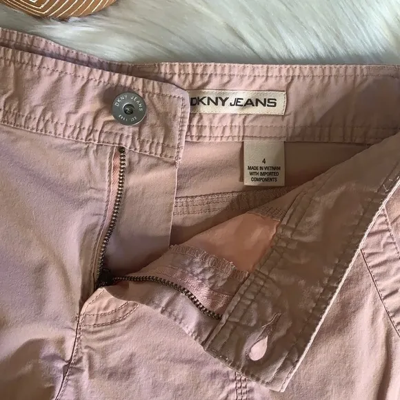 dkny jeans • utility shorts in size 4 pink