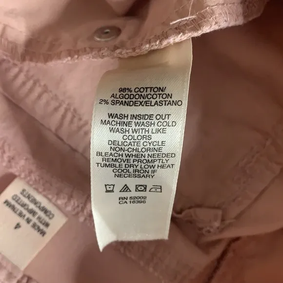 dkny jeans • utility shorts in size 4 pink