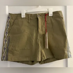 Driftwood Flora Utility Embroidered Shorts in Olive Size 31 NWT