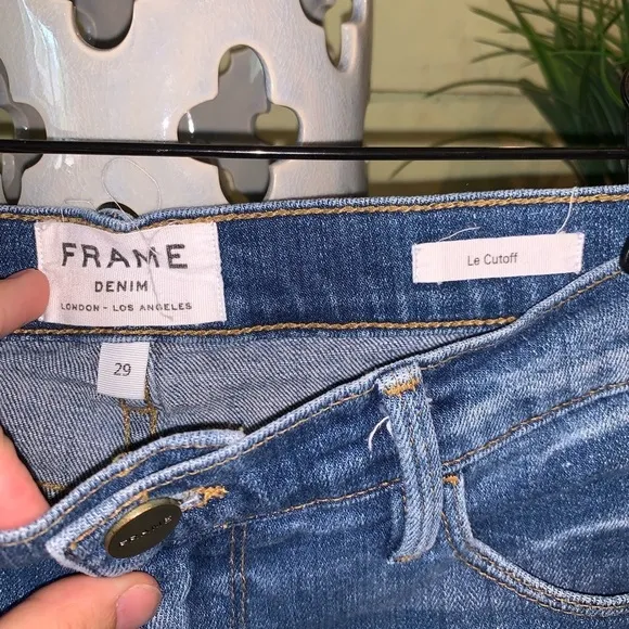 FRAME Le Cutoff Medium Wash High Waist Denim Shorts Size 29