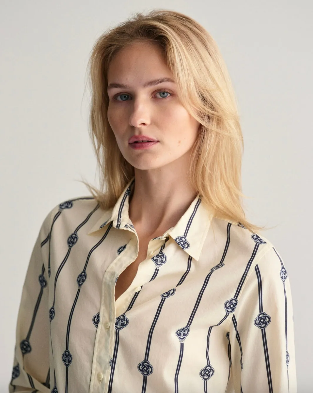 Gant Womens Monogram shirt  - Classic blue or khaki
