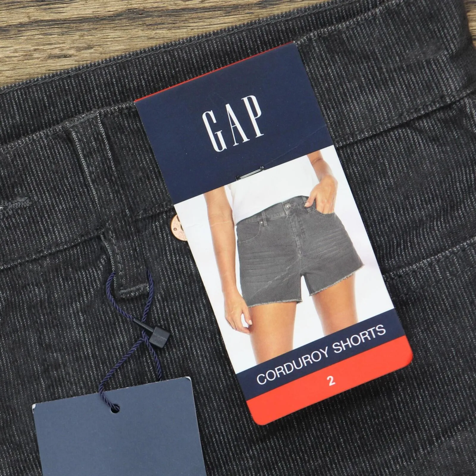 Gap Womens Frayed Hem 4"  Inseam Corduroy Short QLS0910S