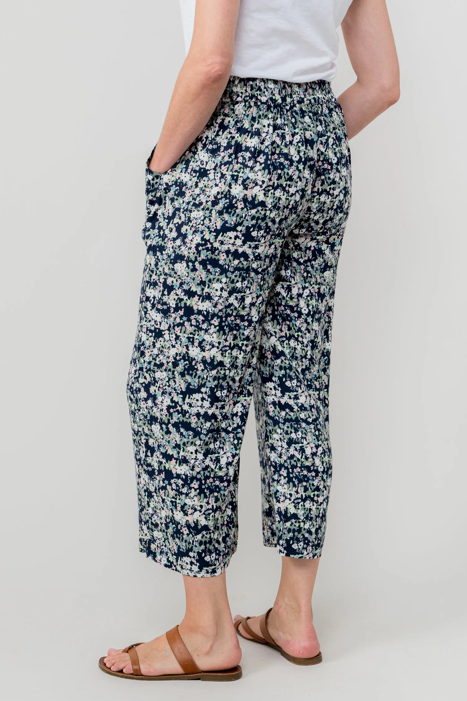 Greta Ditsy Print Cropped Trousers Navy Rose Trellis