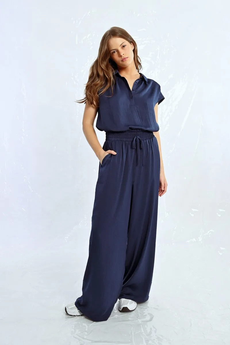 HIGH-WAISTED, FLUID PANTS