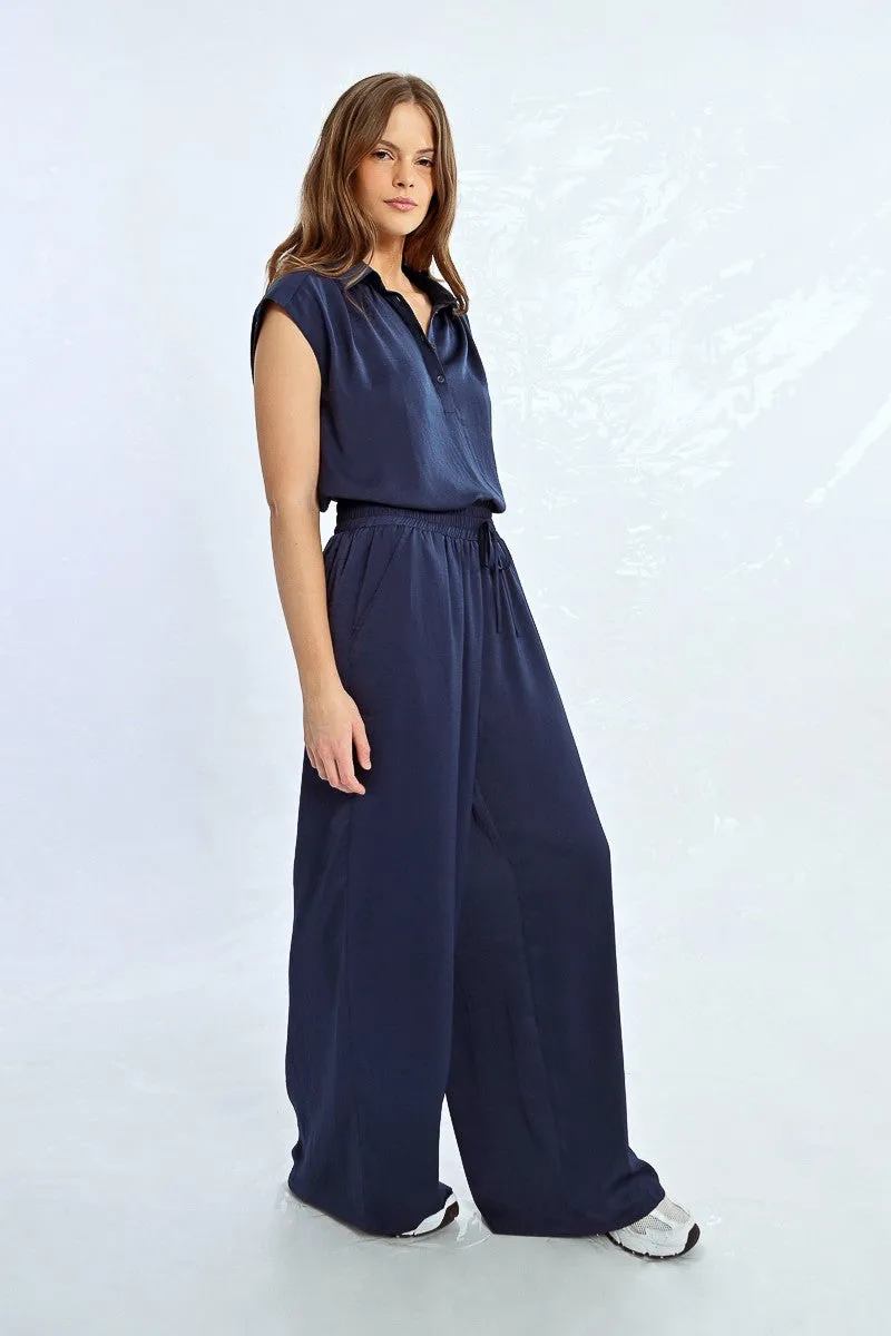 HIGH-WAISTED, FLUID PANTS