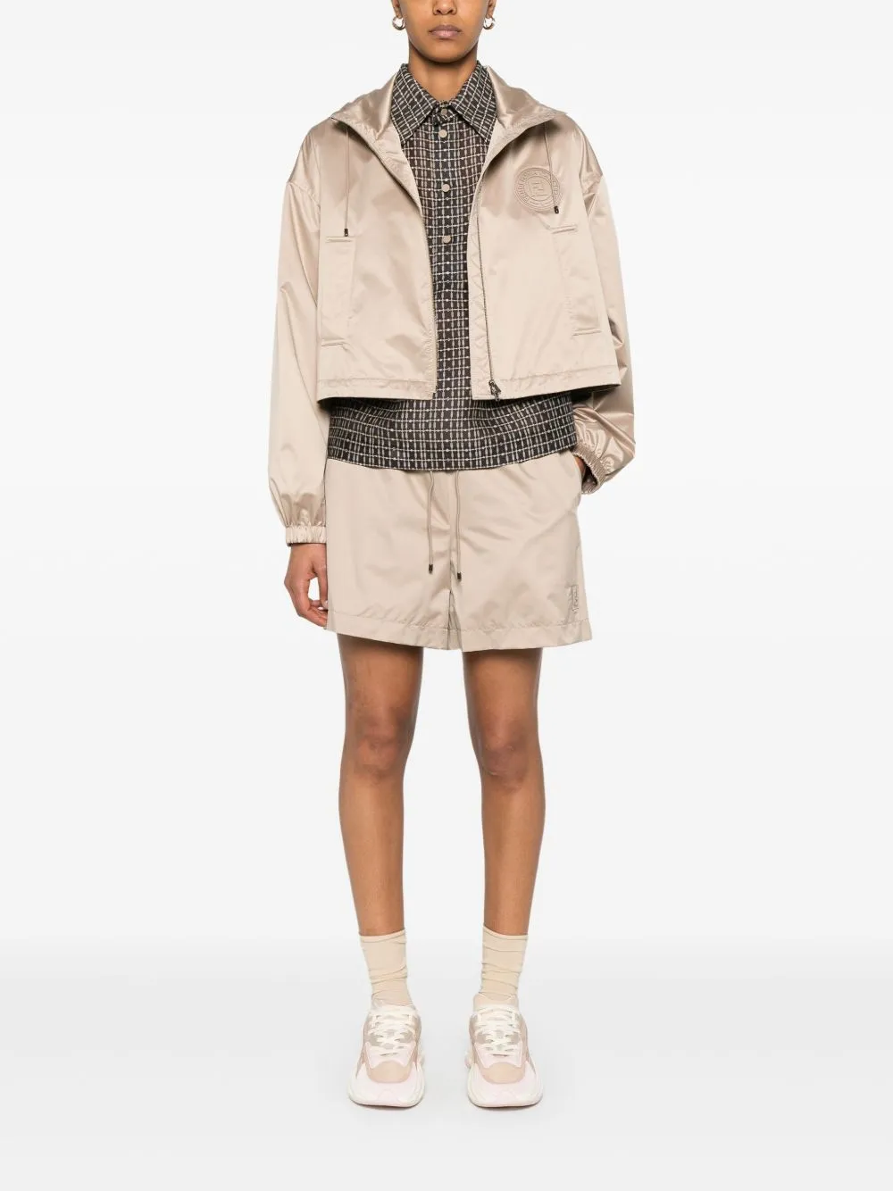 Hooded windbreaker