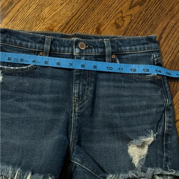Hudson | Distressed Gemma Denim Shorts Sz 25