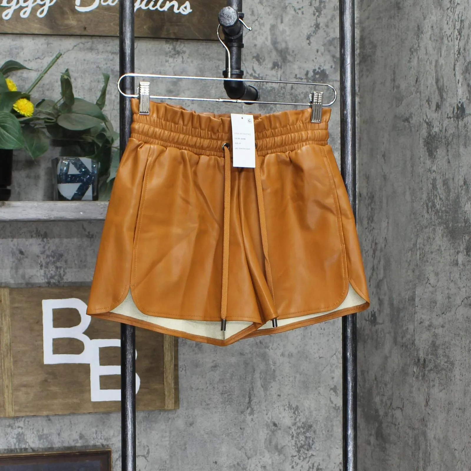 Jessica Simpson Womens Elizabeth Faux-Leather Shorts 30176317 Adobe Brown XS