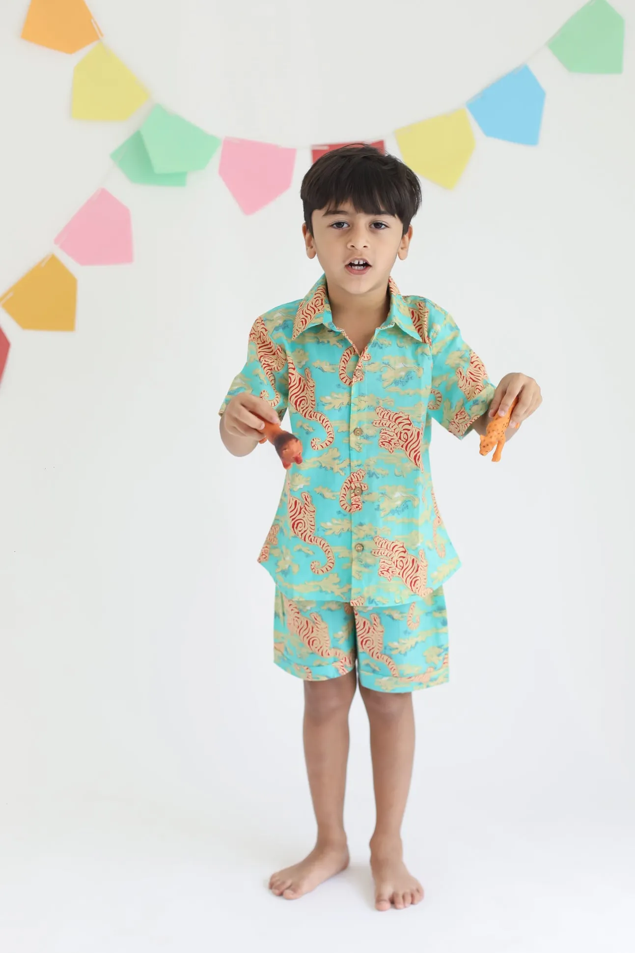 Klingaru Shirt and Short set - Green Red Tiger