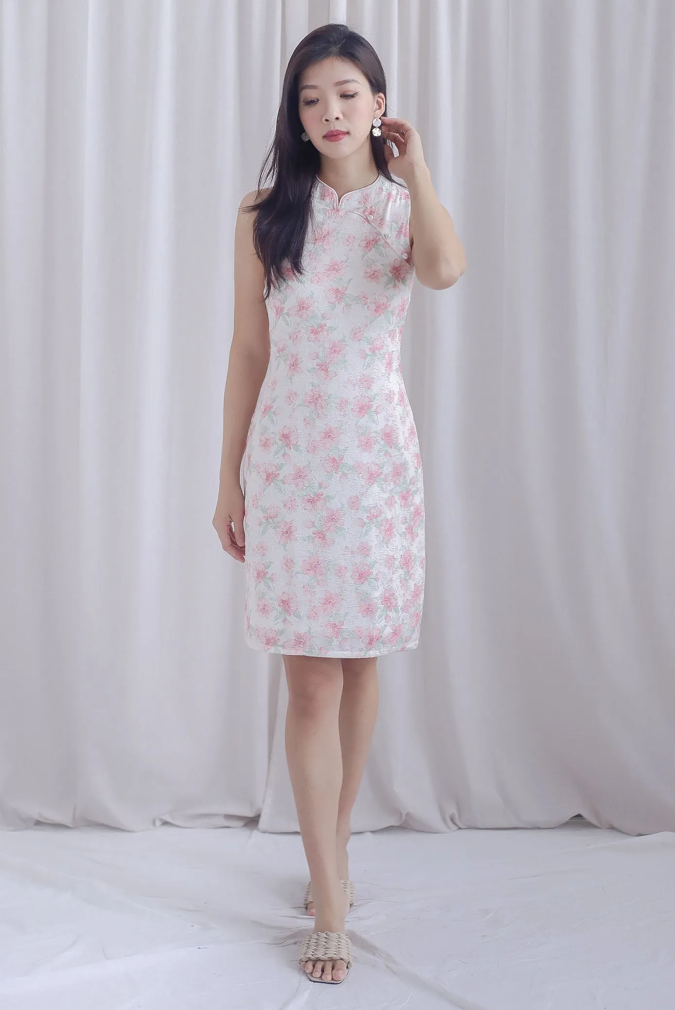 Layla Emboss Floral Cheong Sam Dress In Pink