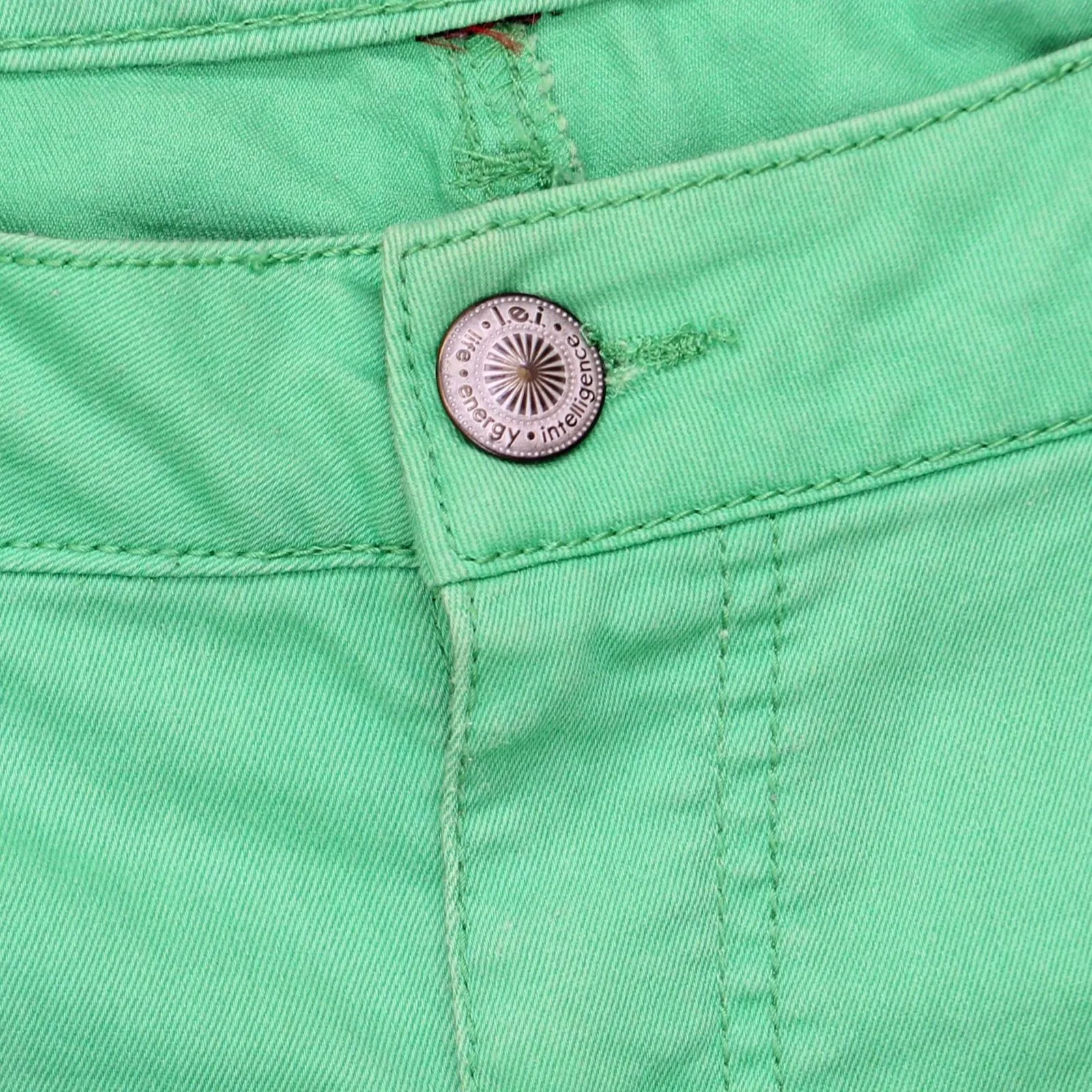 L.e.i. Ashley Lowrise Lightweight Rolled Cuff Shorts Green See Measurements