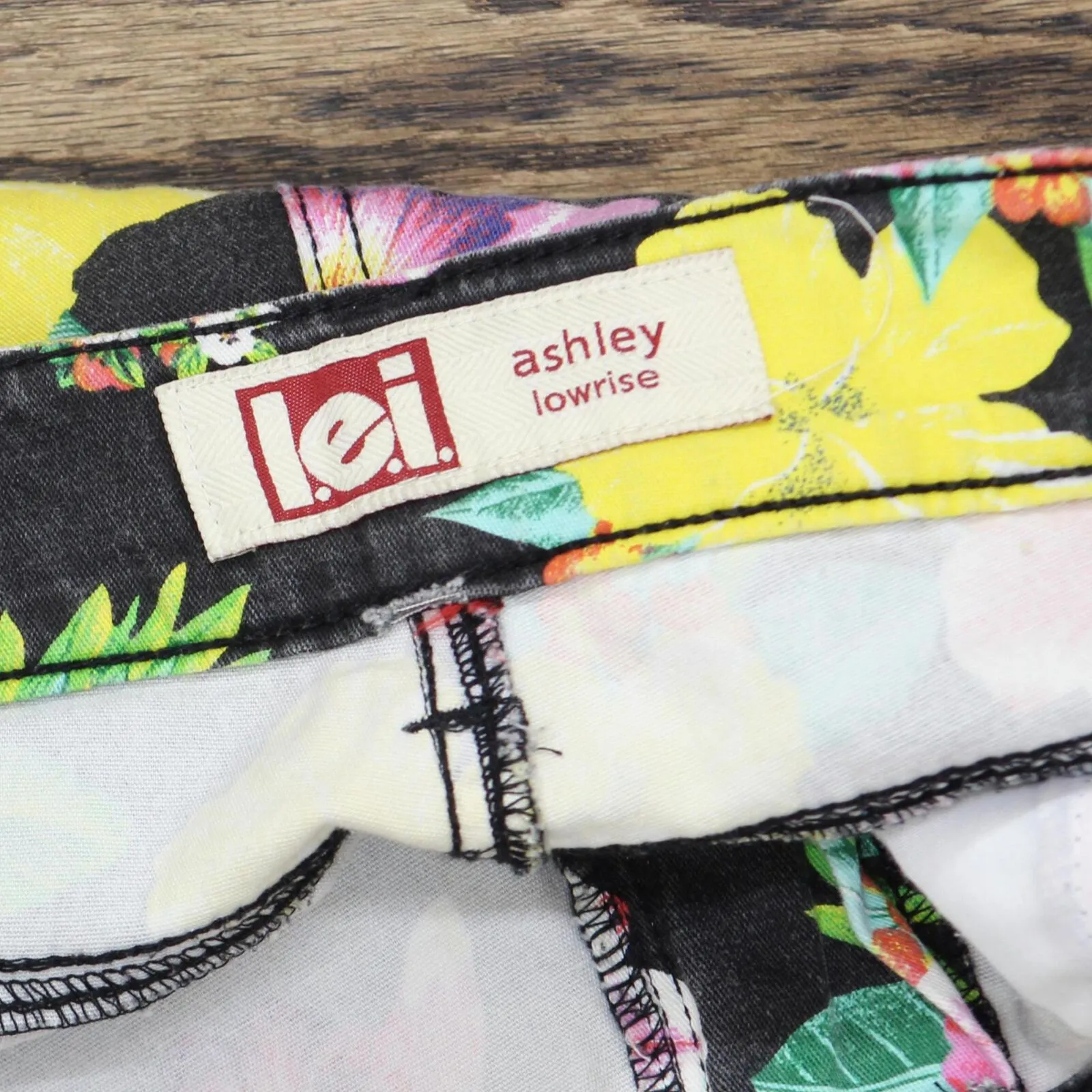 L.e.i Womens Denim Rolled Cuff Ashley Lowrise Shorts 1667a135752f3c Black 13