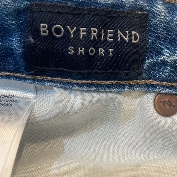 Lucky brand the boyfriend, short denim, Jean shorts distressed women’s size 6 28