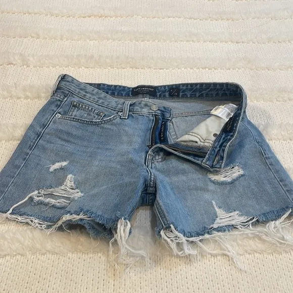 Lucky brand the boyfriend, short denim, Jean shorts distressed women’s size 6 28