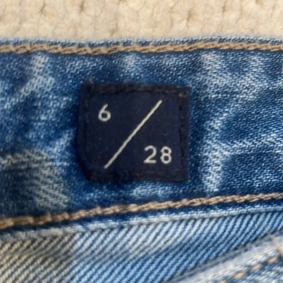 Lucky brand the boyfriend, short denim, Jean shorts distressed women’s size 6 28