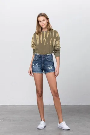 MID-RISE PREMIUM DISTRESSED SHORTS