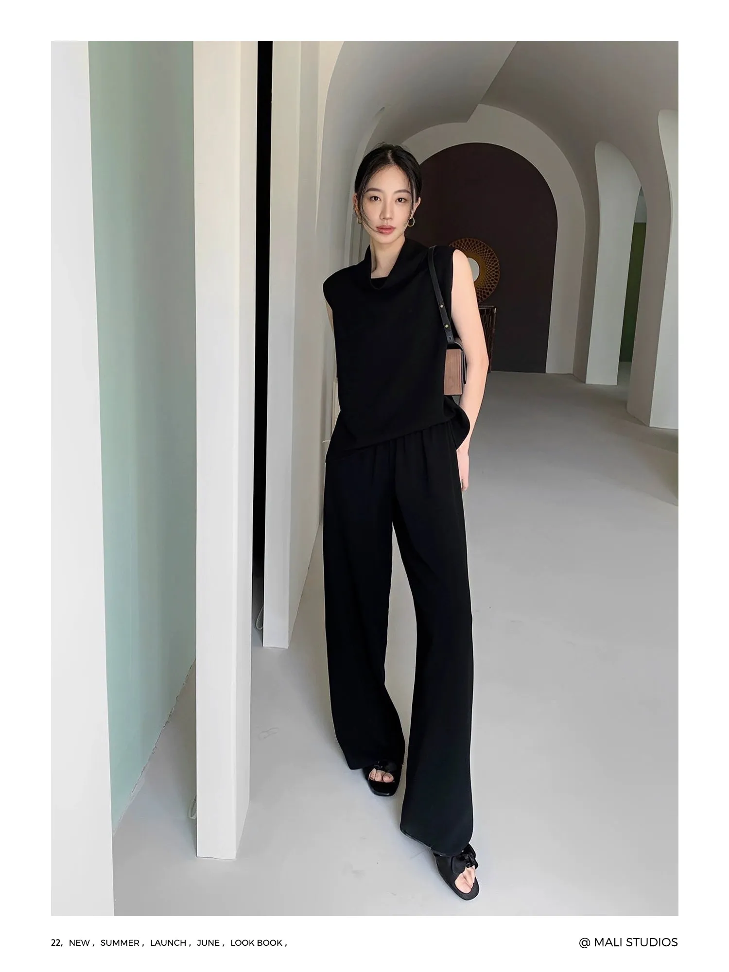 Minimalist Drapey Ensemble