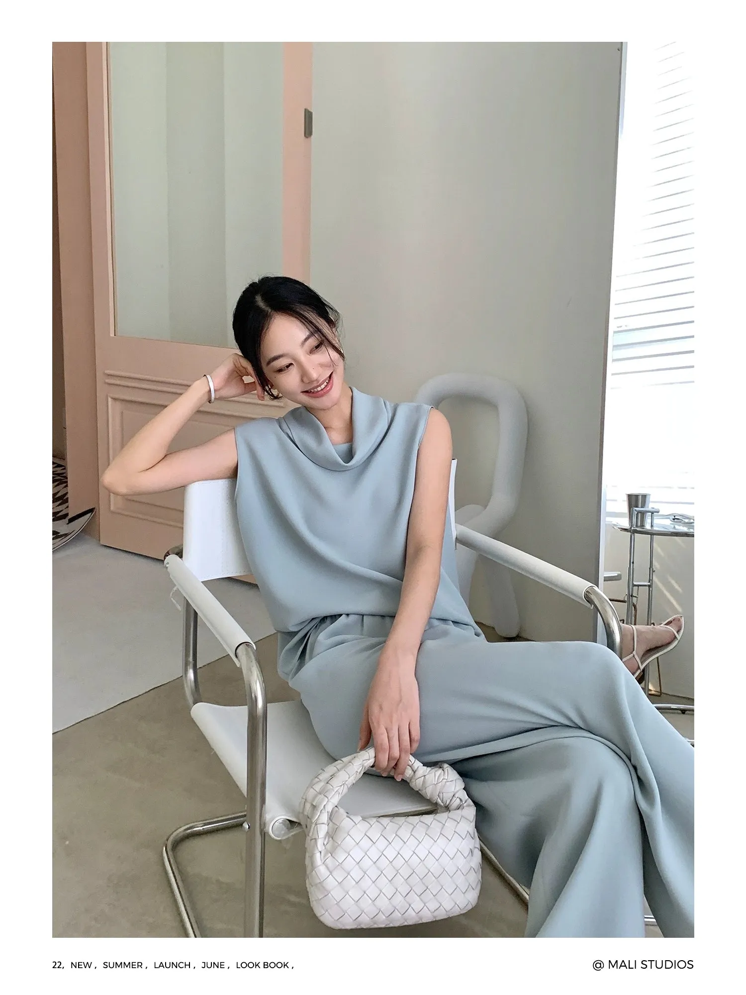 Minimalist Drapey Ensemble