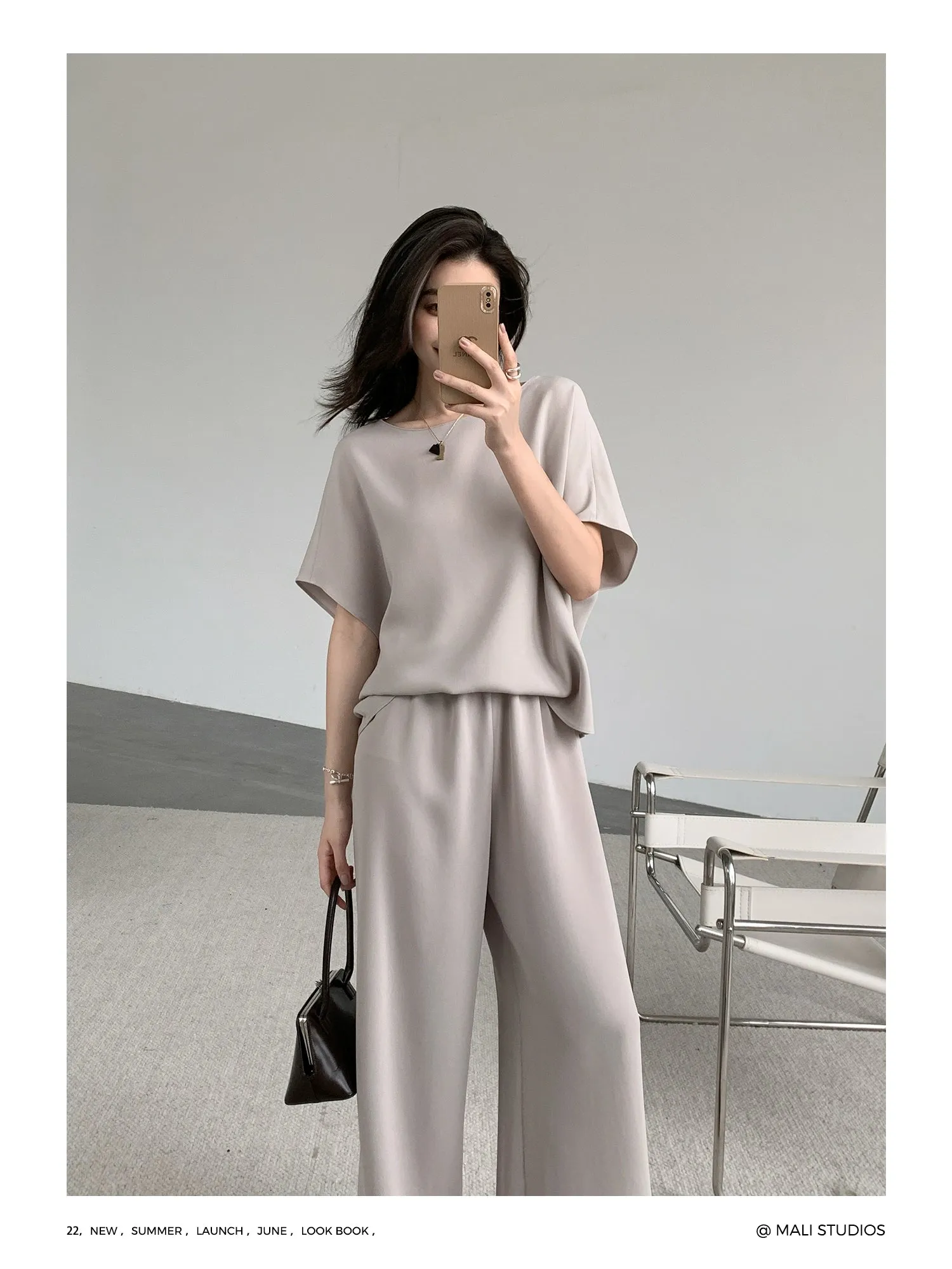 Minimalist Drapey Ensemble