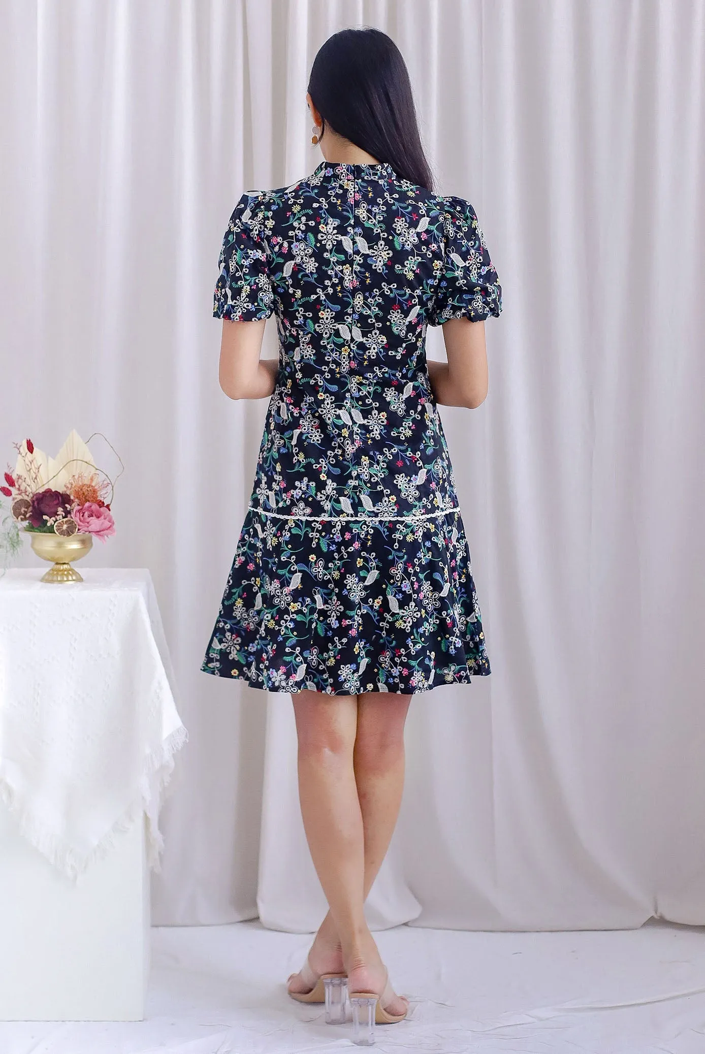 Nico Floral Eyelet Oriental Collar Sleeved Dress In Black