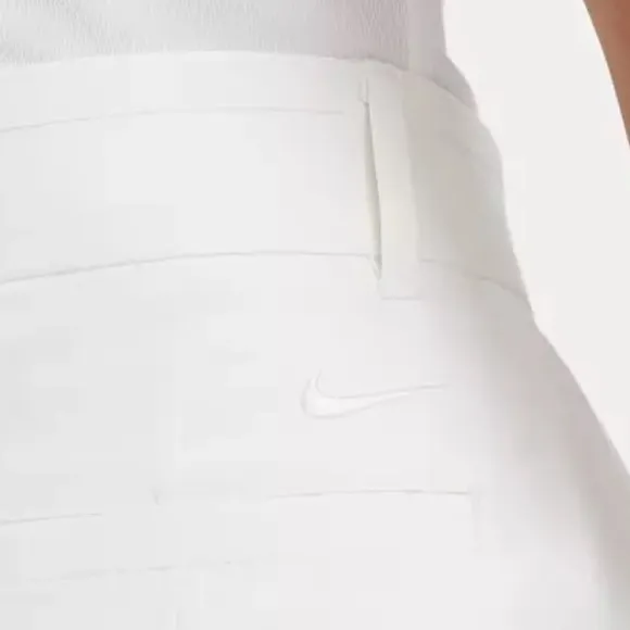 Nike Dri-Fit sz M White Victory athletic stretch 5” inseam mid-rise golf shorts