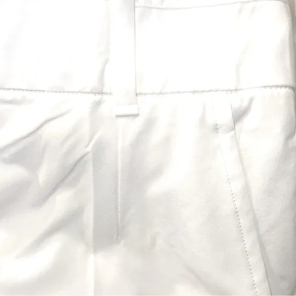 Nike Dri-Fit sz M White Victory athletic stretch 5” inseam mid-rise golf shorts