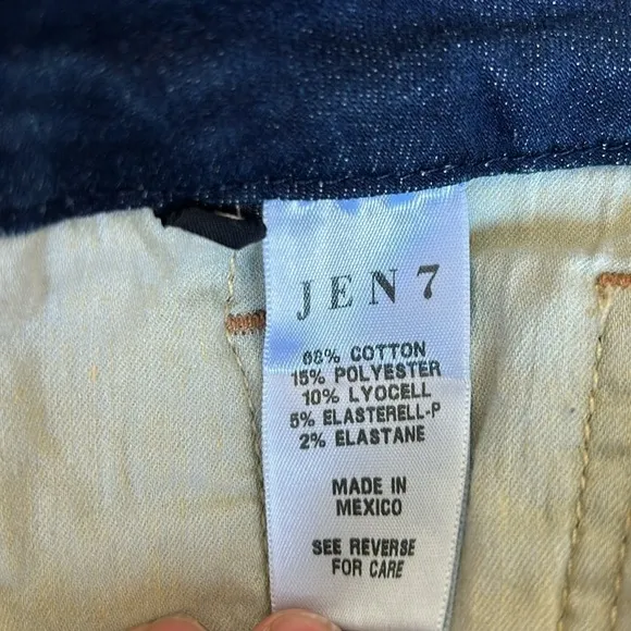 NWT Jen7 by 7 for All Mankind Raw‎ Hem Denim Shorts Size 16