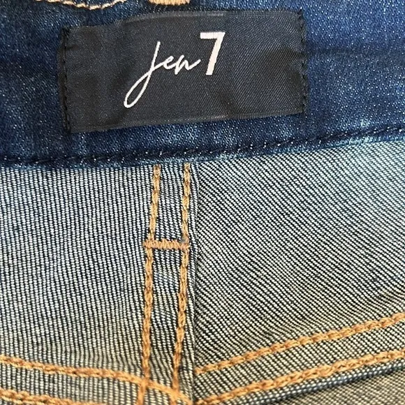 NWT Jen7 by 7 for All Mankind Raw‎ Hem Denim Shorts Size 16