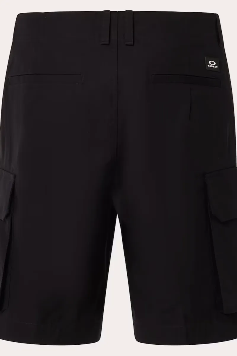Oakley - Oakley Utility Cargo Shorts in Blackout