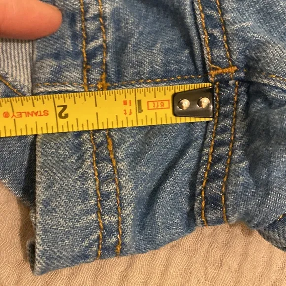 PILCRO ANTROPOLOGIE   PAPERBAG  DENIM BELTED SHORTS . Size M