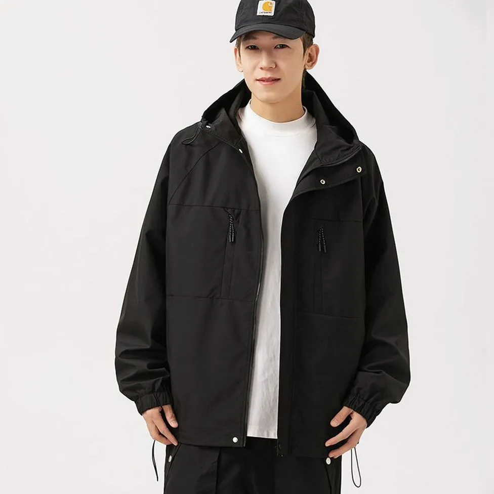 Relaxed-fit Hooded Rain Coat Featuring a Zip-up Design